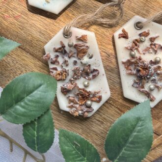 Tea Rose with rose petals Wax Sachet