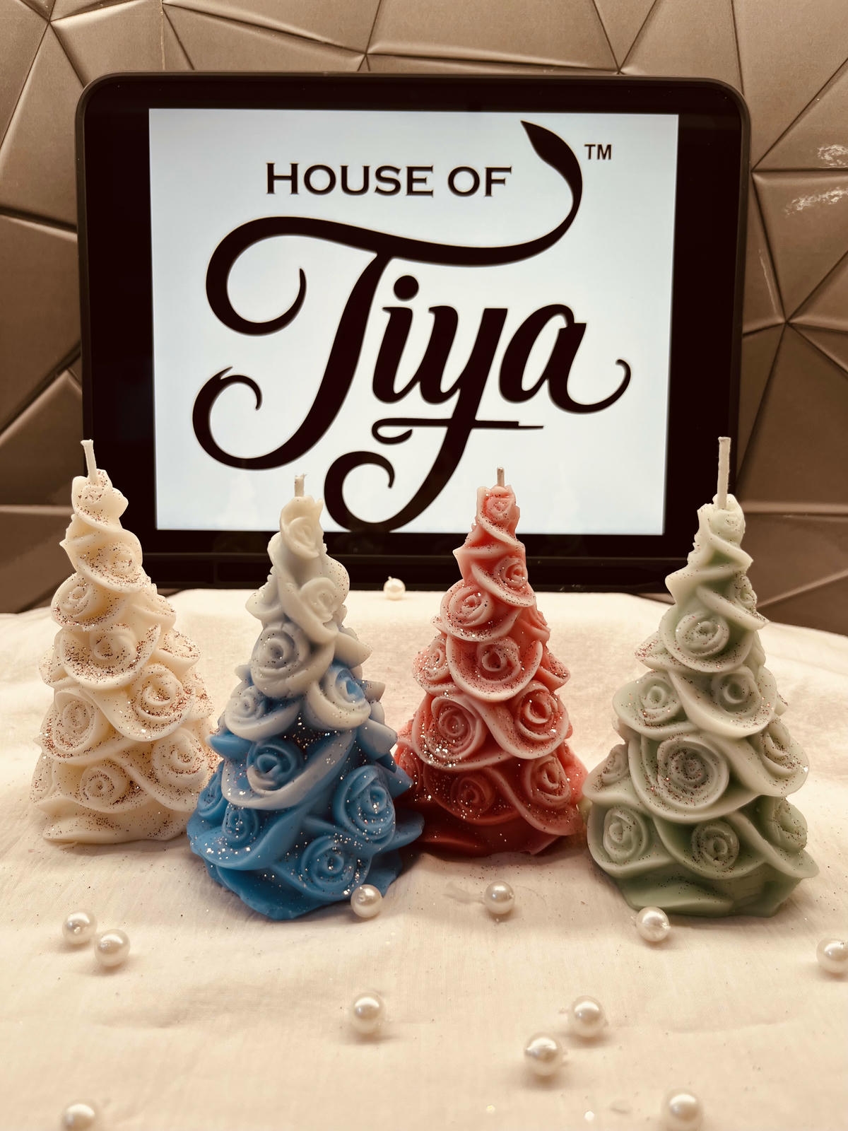 Christmas Tree Lovers | CC004 | 95g Each | Christmas Collection